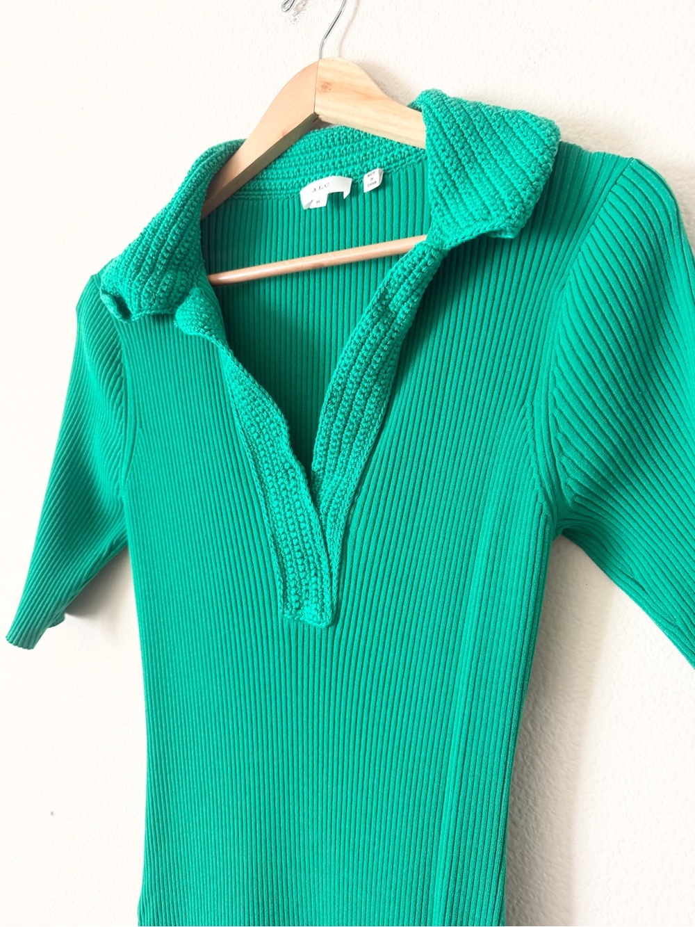 A.L.C XL Adrian collared short sleeve ribbed knit stretchy midi dress in green - Picture 4 of 6